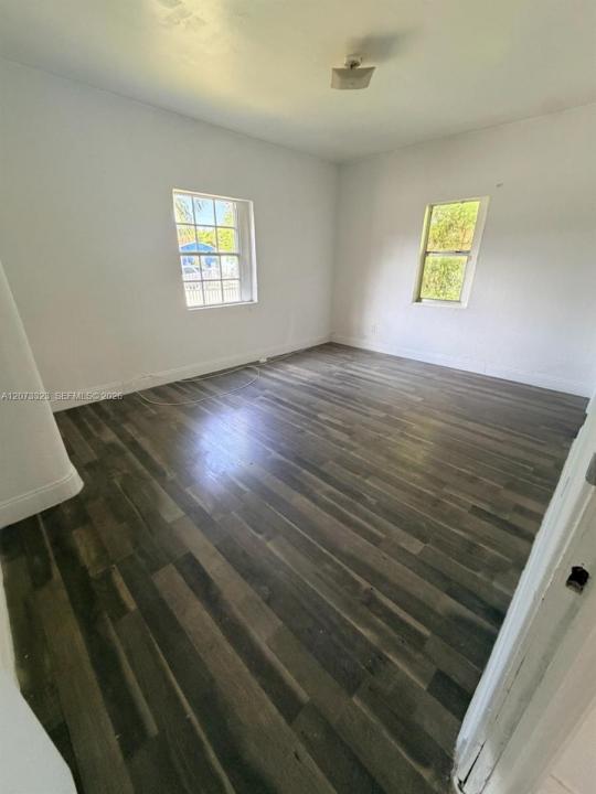 786 NW 75th St F, Miami, Florida 33150, USA