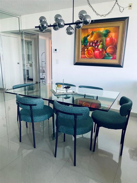 20379 W Country Club Dr 2433, Aventura, Floride 33180, États-Unis