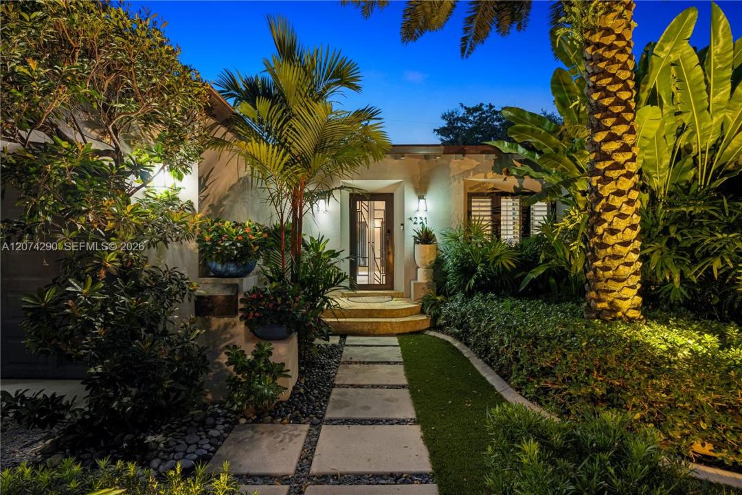 231 Fluvia Ave -, Coral Gables, Florida 33134, USA