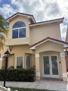 15316 SW 111th St, Miami, Florida 33196, USA