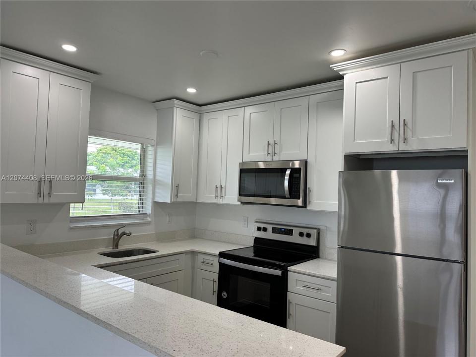 2436 Van Buren St 6, Hollywood, Floride 33020, États-Unis