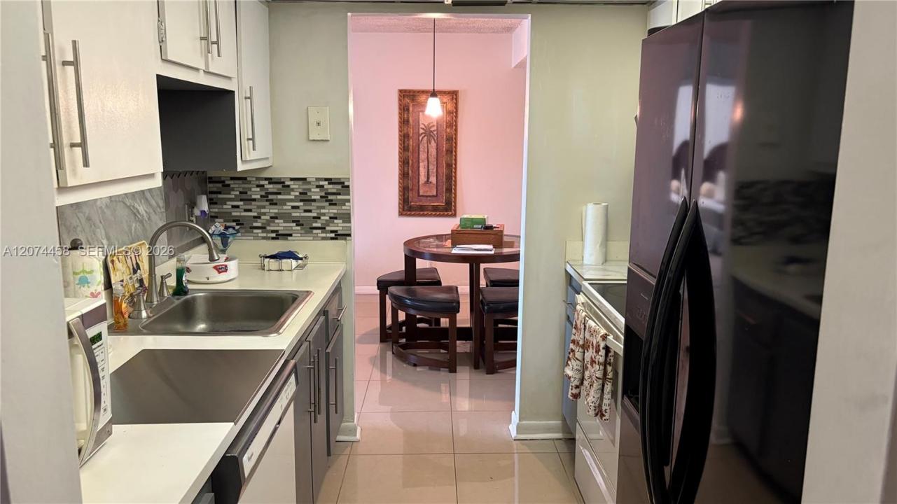 3120 N Pine Island Rd 307, Sunrise, Florida 33351, Stati Uniti
