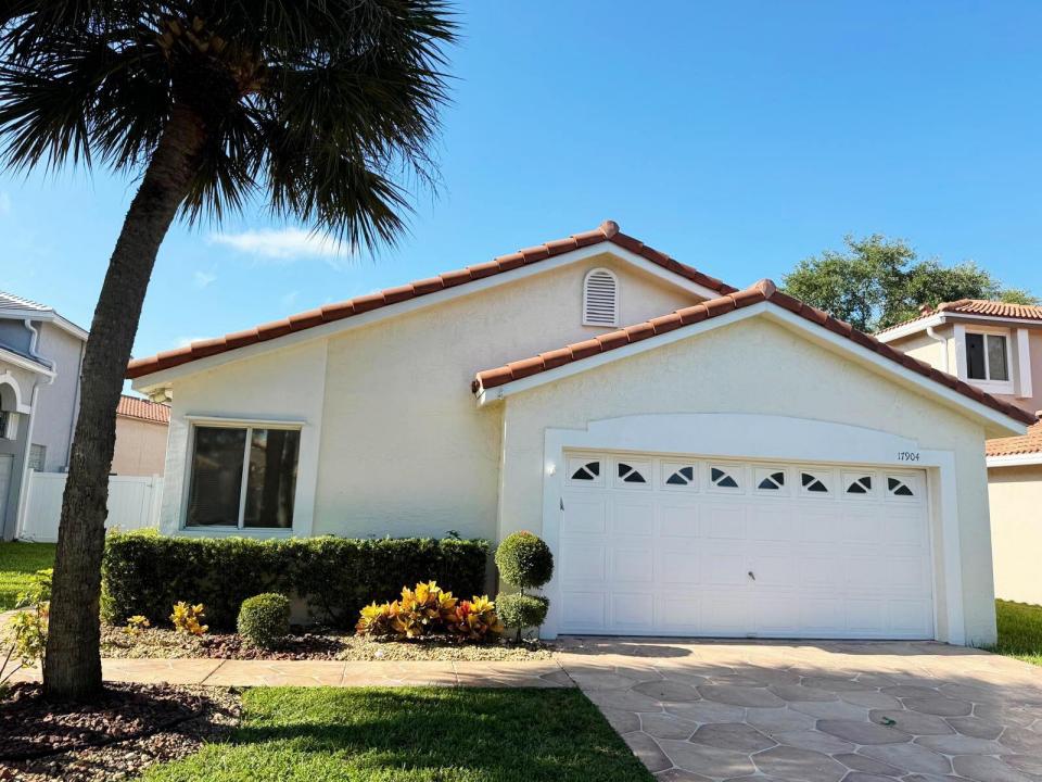 17904 SW 1st Street, Pembroke Pines, Florida 33029, Amerika Birleşik Devletleri