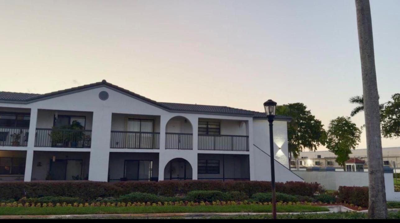 18340 Mediterranean Boulevard 2806, Hialeah, Florida 33015, USA