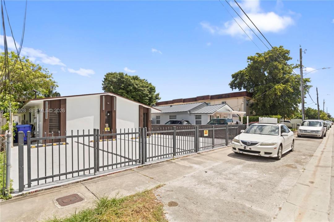 3125 NW 21st Ct 01, Miami, Floride 33142, États-Unis