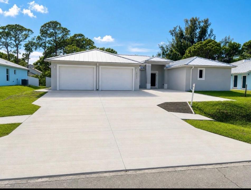 5913 Seagrape Drive, Fort Pierce, Floride 34982, États-Unis
