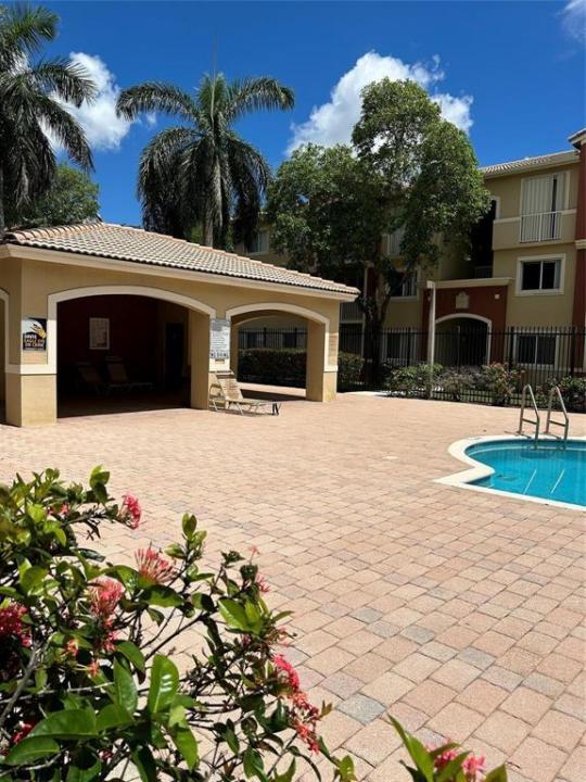 7085 NOVA Drive 113, Davie, Florida 33317, USA