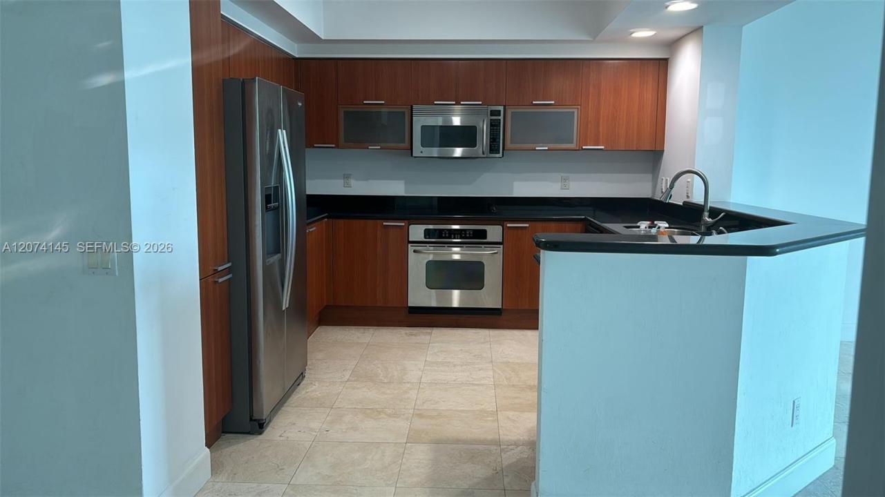 14951 Royal Oaks Ln 702, North Miami, Floride 33181, États-Unis