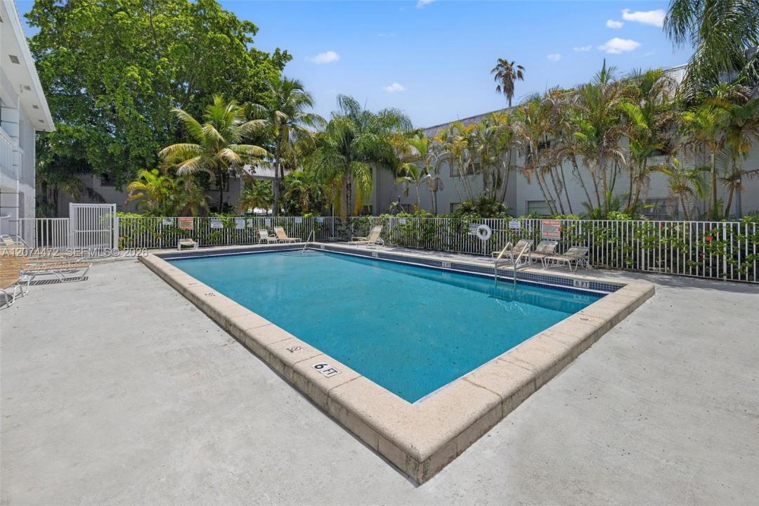 17255 SW 95th Ave 462, Palmetto Bay, Florida 33157, USA