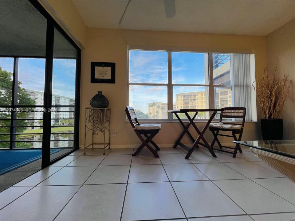 2309 S Cypress Bend Dr 414C, Pompano Beach, Florida 33069, Stati Uniti