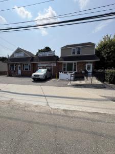 764 Middle Country Road, Brookhaven, Nova Iorque 11784, Estados Unidos
