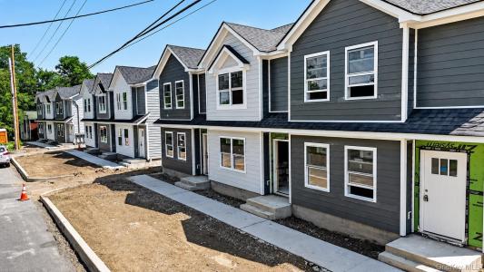 64 Manor Place, Kingston, Nova Iorque 12401, Estados Unidos