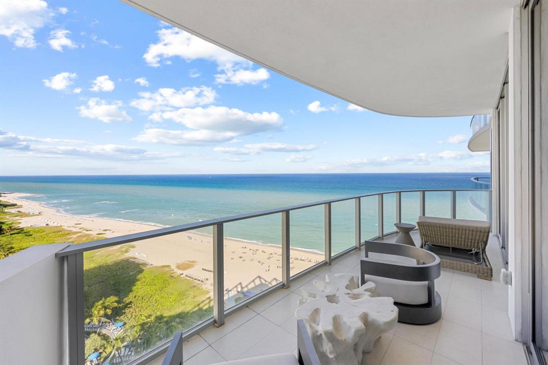 3100 N OCEAN Drive H-1702, Singer Island, Florida 33404, USA