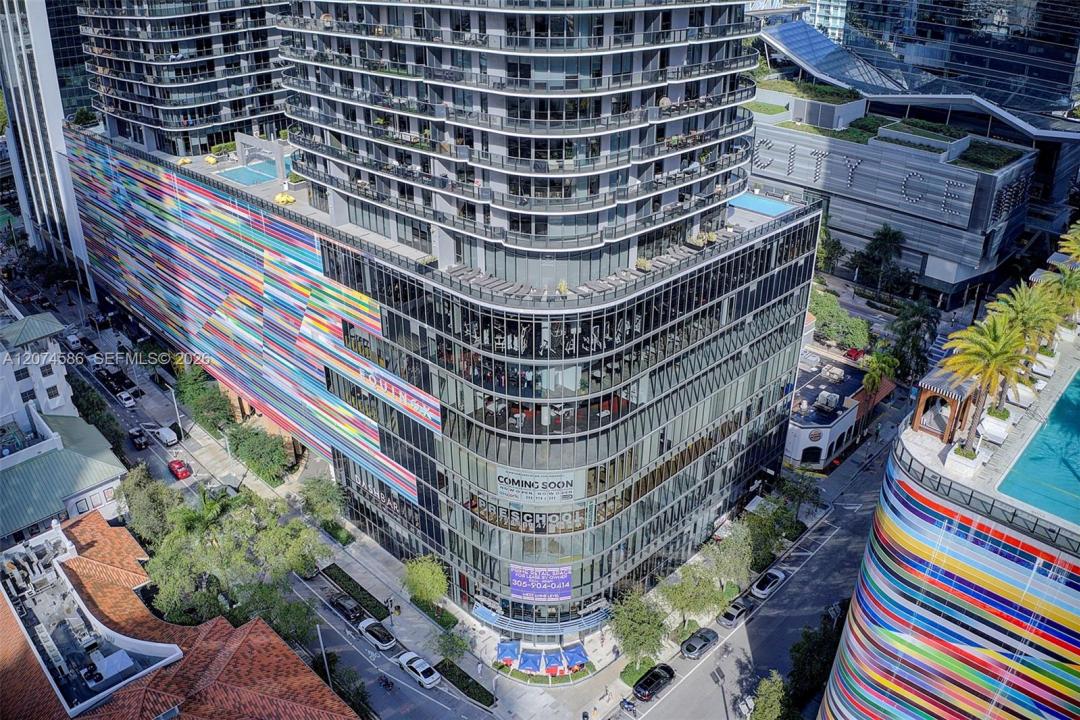 25 SW 9th St CU-5 suite 201, Miami, Floride 33130, États-Unis