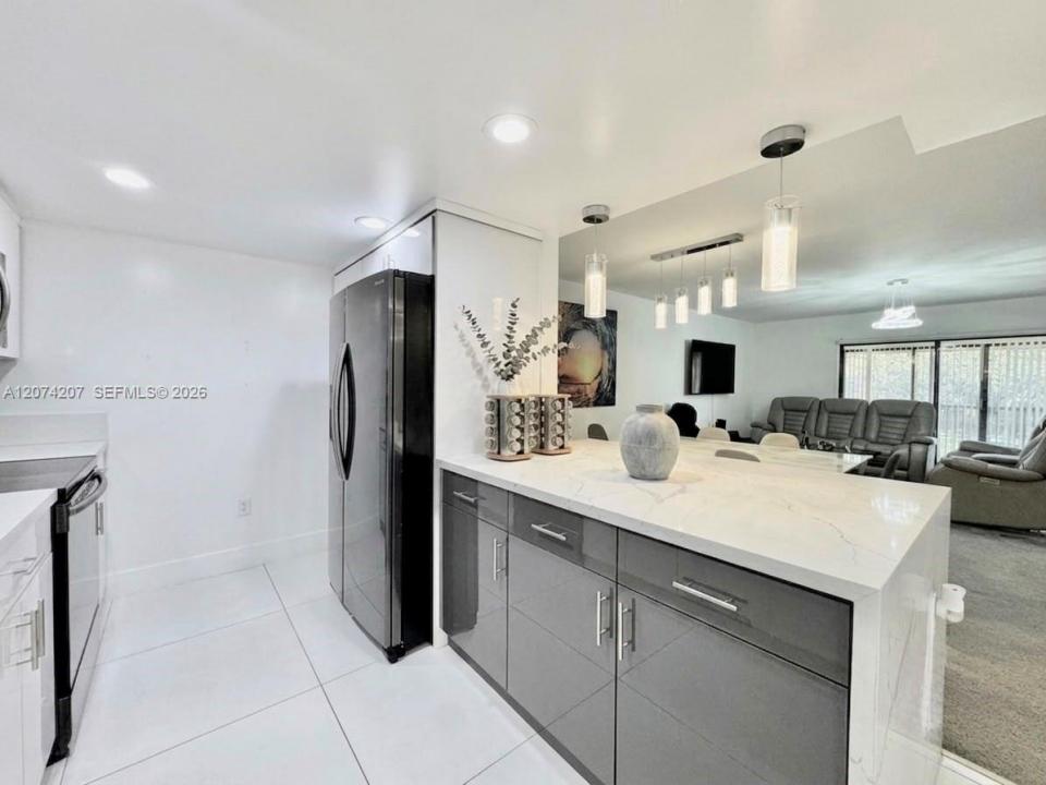 3432 NW 86th Way 201, Sunrise, Floride 33351, États-Unis
