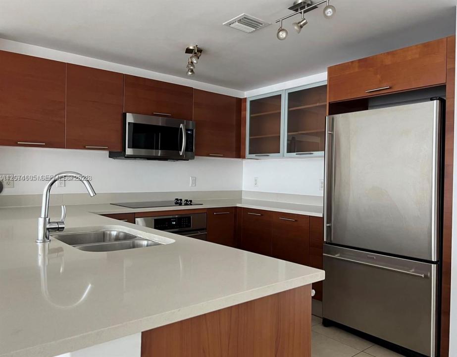 3250 NE 1st Ave 903, Miami, Florida 33137, USA