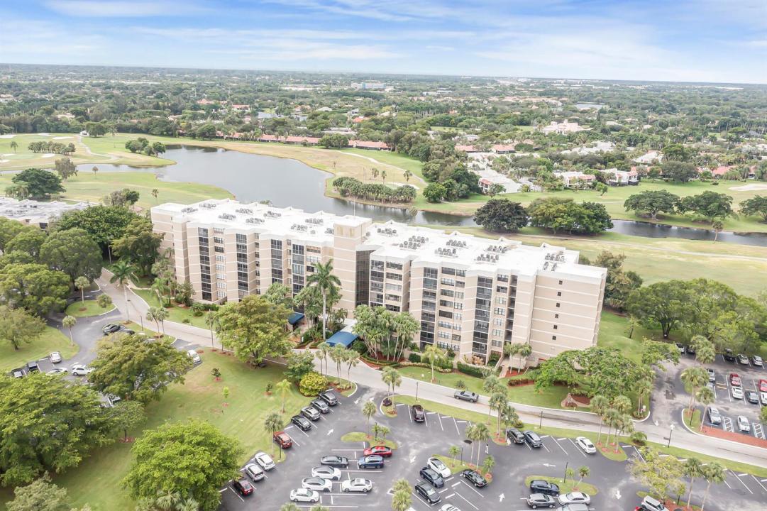 16300 Golf Club Road 114, Weston, Floryda 33326, USA