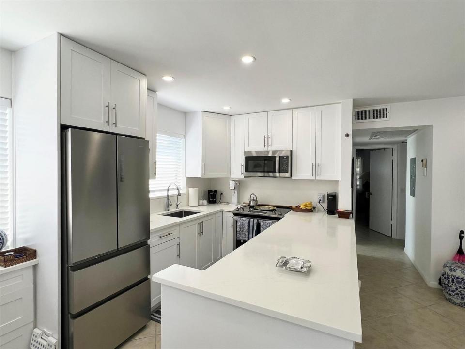 548 Durham S 548, Deerfield Beach, Florida 33442, USA