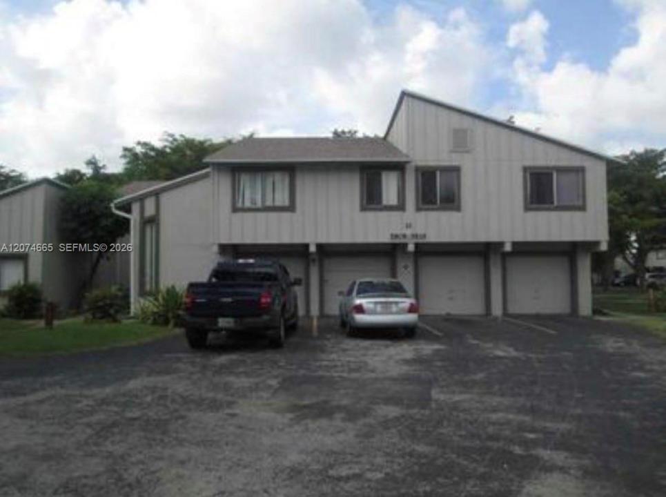 5810 NW 22nd St 21-B, Lauderhill, Florida 33313, Stati Uniti
