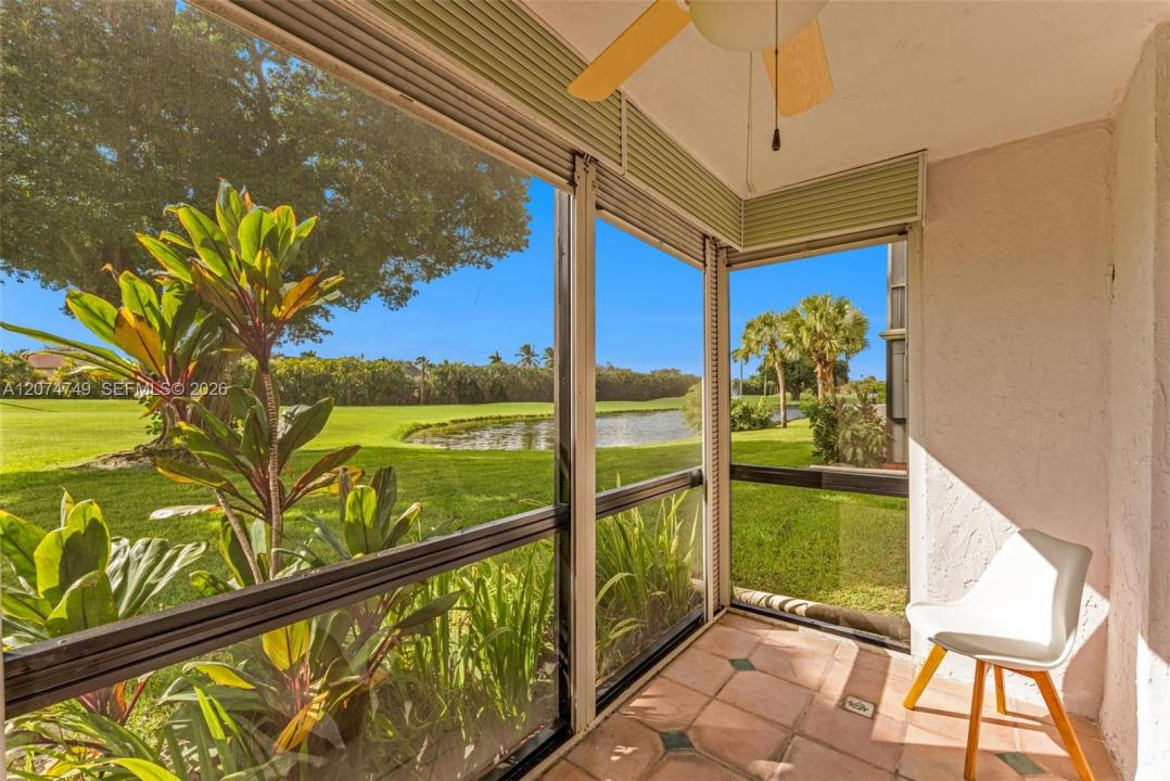 9811 N Hollybrook Lake Dr 103, Pembroke Pines, Flórida 33025, Estados Unidos