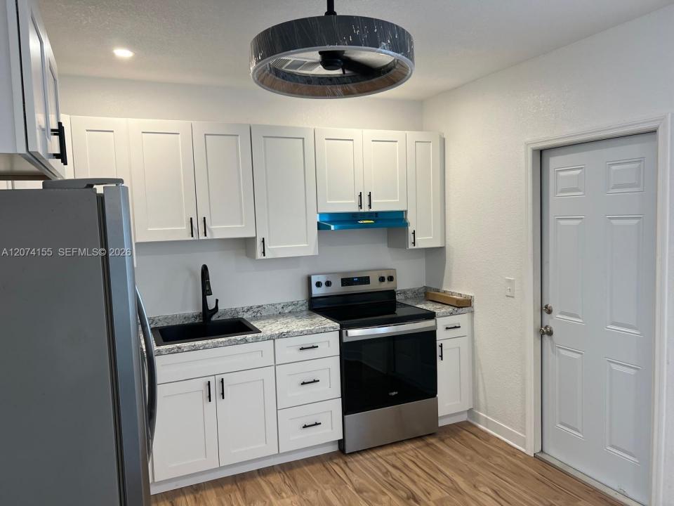 6117 SW 18th St 6117A, Miramar, Florida 33023, Stati Uniti