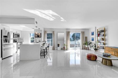110 Salamanca Ave 403, Coral Gables, 佛罗里达州 33134, 美国