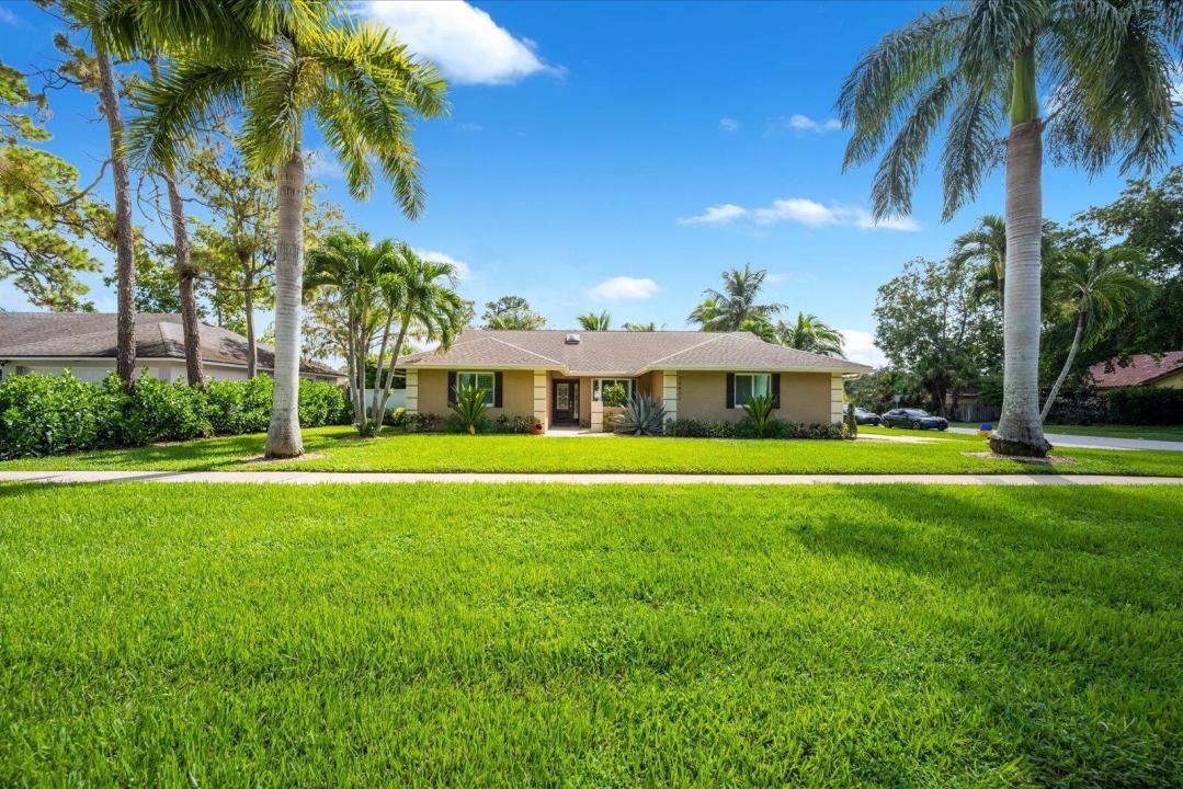 14832 PADDOCK Drive, Wellington, Floryda 33414, USA