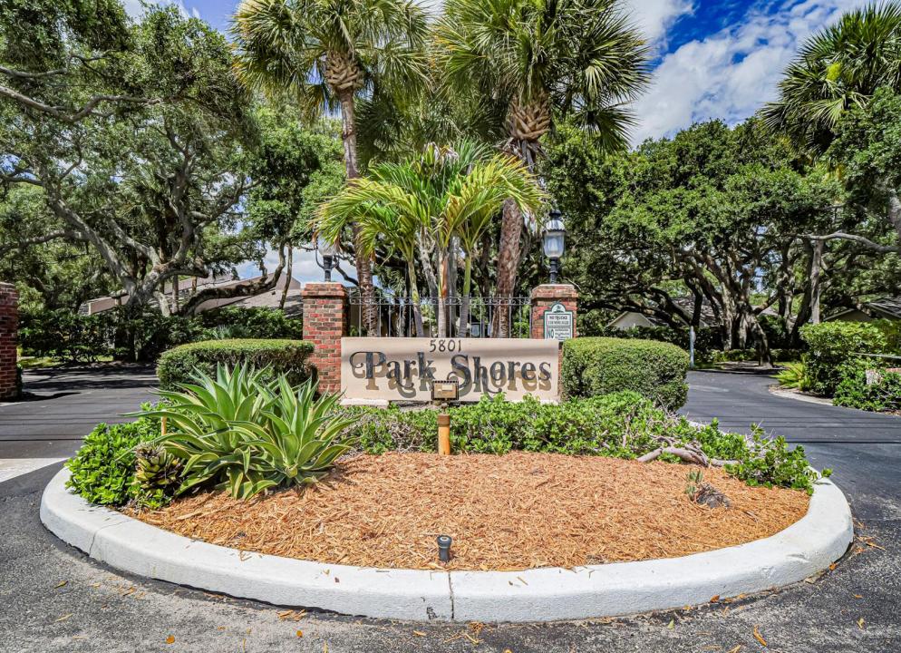219 E Park Shores Circle 219B, Indian River Shores, Florida 32963, USA
