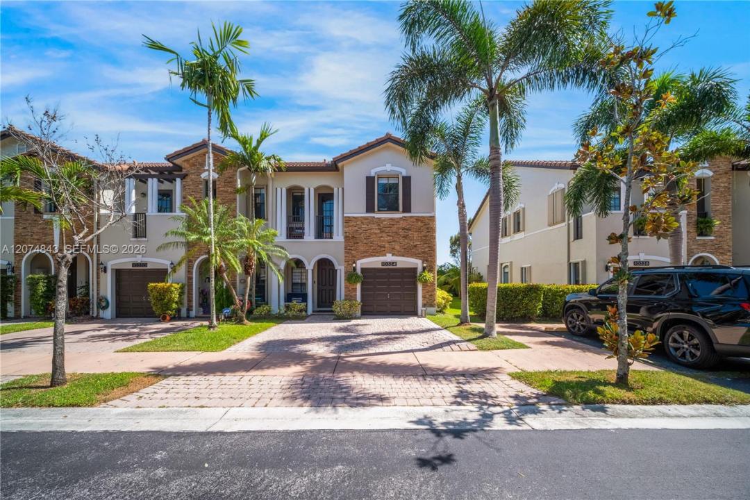 10334 NW 30th Ter, Doral, Florida 33172, USA