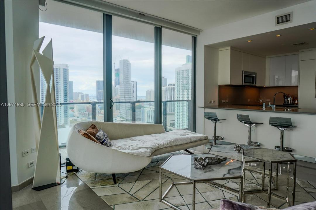 88 SW 7 2112, Miami, Florida 33130, Stati Uniti