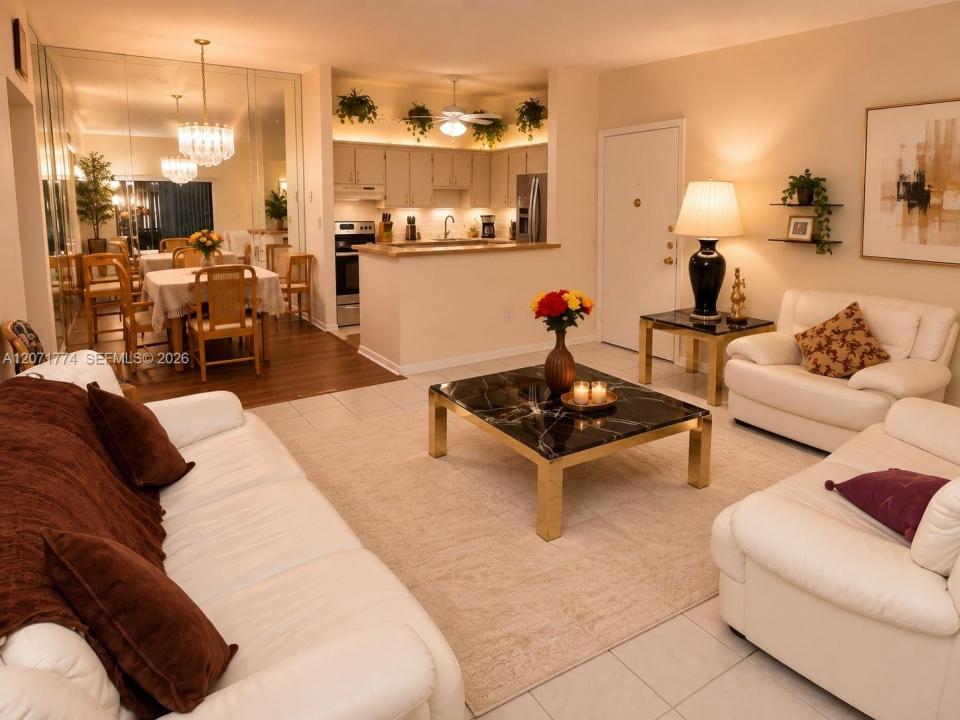 9964 N Belfort Cir 201, Tamarac, Floride 33321, États-Unis