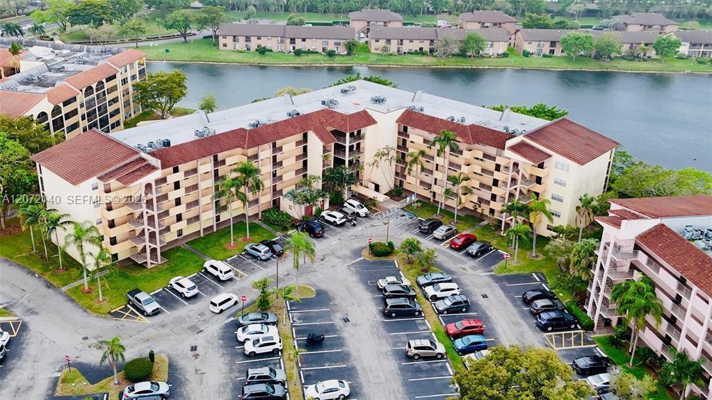 3955 N Nob Hill Rd 403, Sunrise, Floride 33351, États-Unis