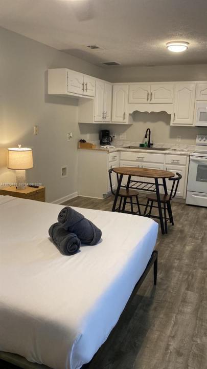319 Vestavia B, Panama City, Floride 32413, États-Unis
