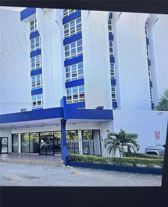 9682 Fontainebleau Blvd 103, Miami, Florida 33172, Stati Uniti