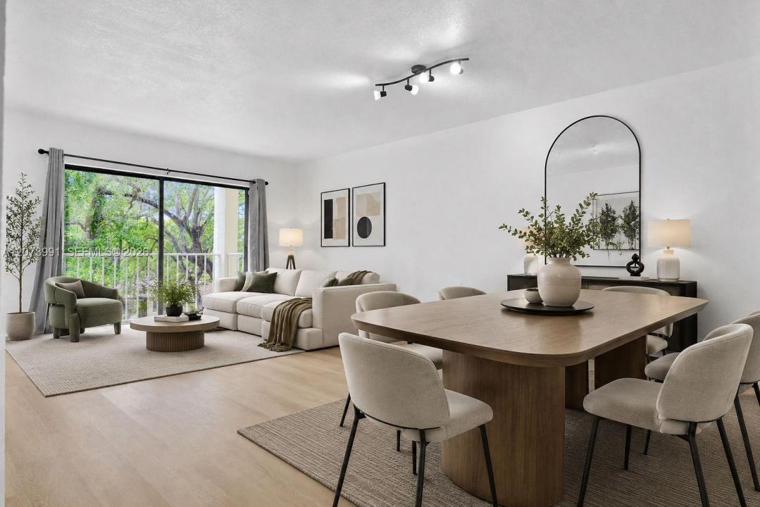 9301 SW 92nd Ave A302, Miami, Florida 33176, USA
