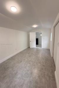 1864 NW 27th St B, Miami, Flórida 33142, Estados Unidos