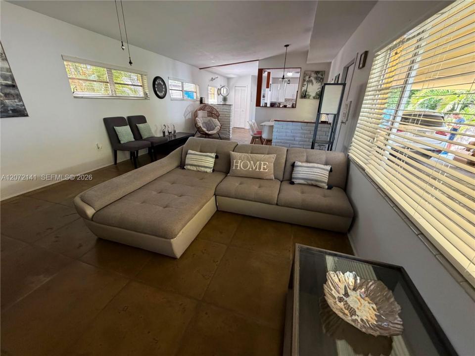 935 Polk St, Hollywood, Floride 33019, États-Unis
