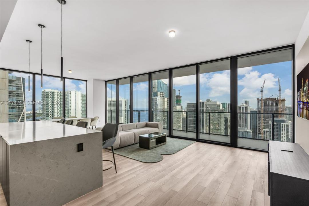 20 NE 11th Street 5102, Miami, Floride 33132, États-Unis