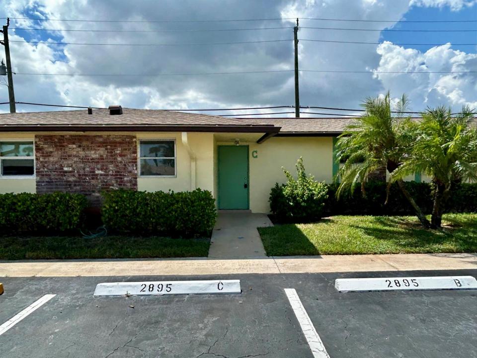 2895 CROSLEY W Drive C, West Palm Beach, Floride 33415, États-Unis