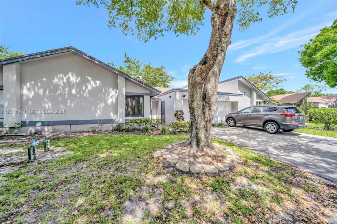 5223 Gate Lake Rd 5223, Tamarac, Florida 33319, Stati Uniti