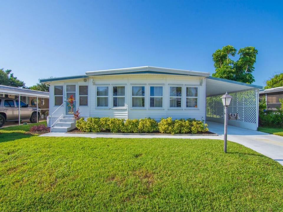 58 Village Lane, Jensen Beach, פלורידה 34957, ארצות הברית של אמריקה