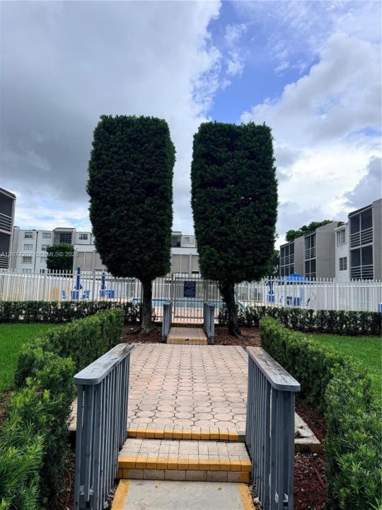 14155 SW 87th St 404-E, Miami, Florida 33183, USA