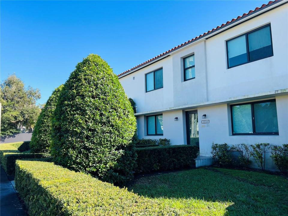 1440 SW 42nd St 2, Miami, Florida 33134, Stati Uniti