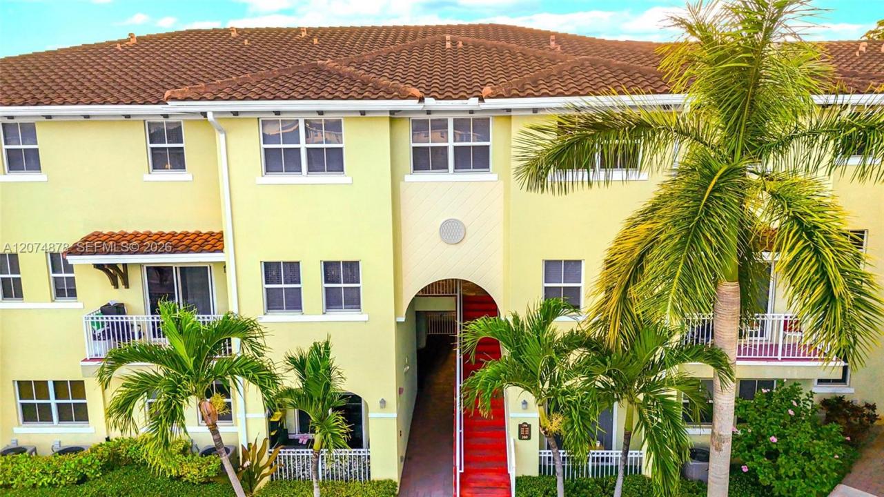 260 NW 109th Ave 204, Miami, Florida 33172, USA