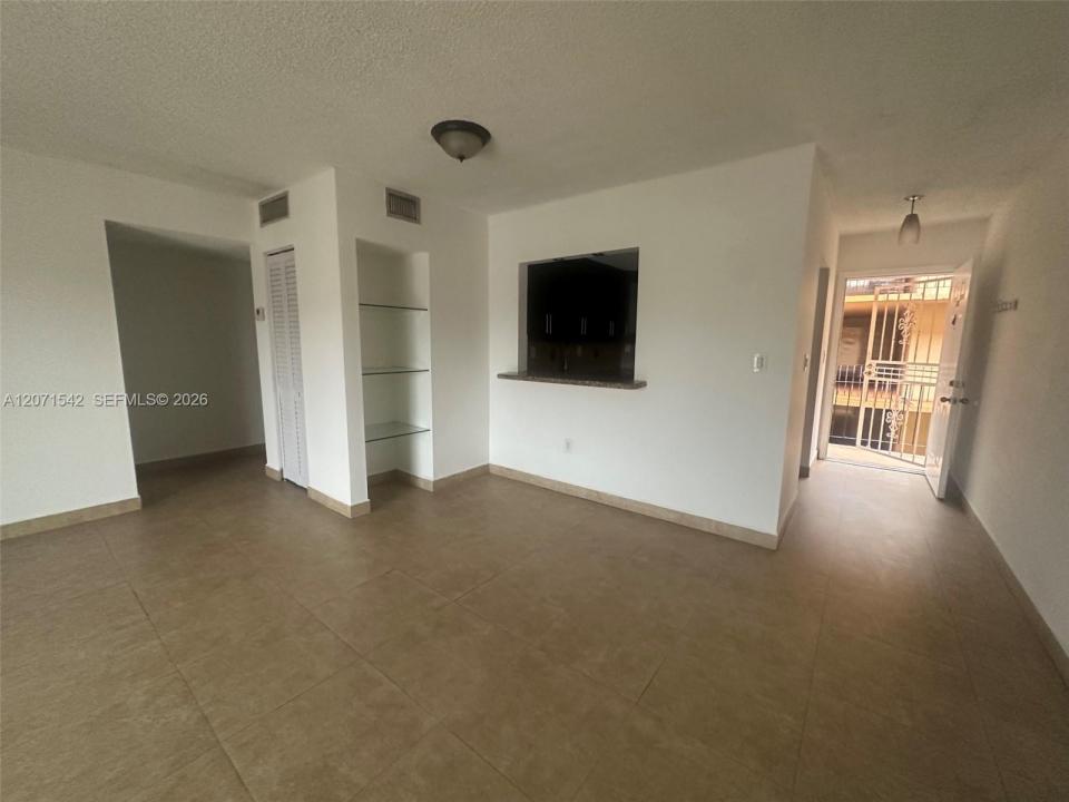 6780 W 2nd Ct 312, Hialeah, Floride 33012, États-Unis