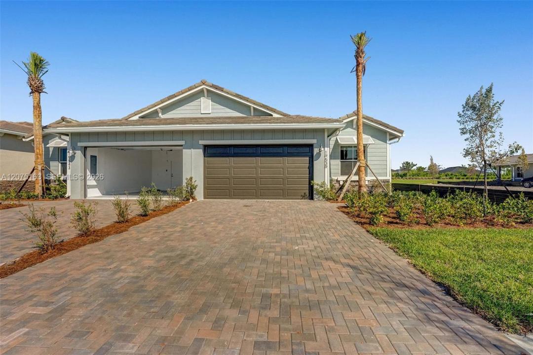 19668 Weathervane Way 19668, Loxahatchee, Floryda 33470, USA