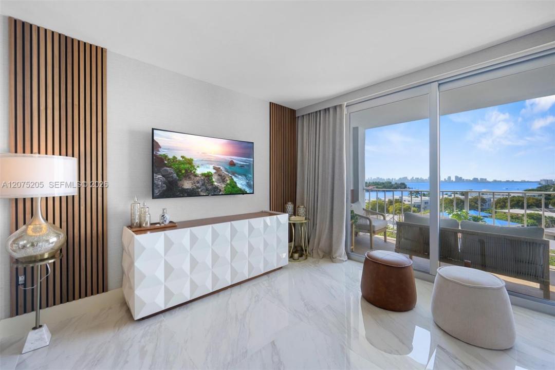 6900 Bay Dr 8A, Miami Beach, Floride 33141, États-Unis