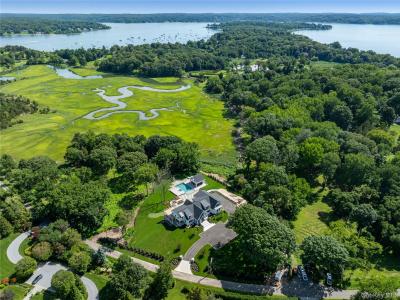 220 Beach Road, Oyster Bay, New York 11771, États-Unis