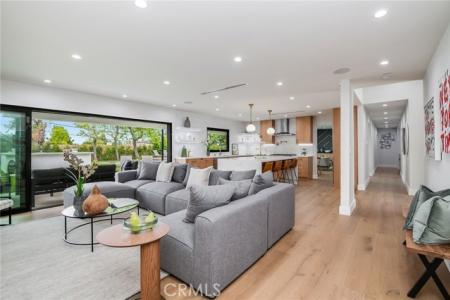 Nomar Street, Woodland Hills, Californie 91367, États-Unis
