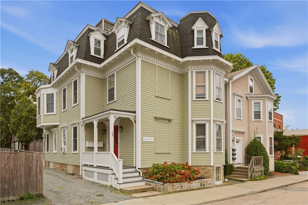 109 Church Street 5, Newport, Rhode Island 02840, USA
